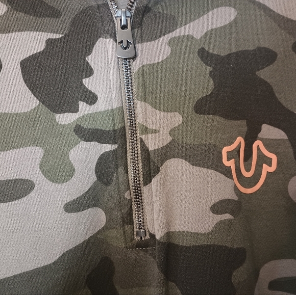 True Religion Half Zip Pullover Sweatshirt Womens Small Camo Dress Fleece Logo - Picture 3 of 10